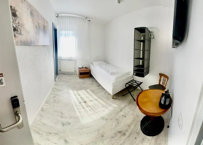 Aparthotel Budget Boarding House 3*